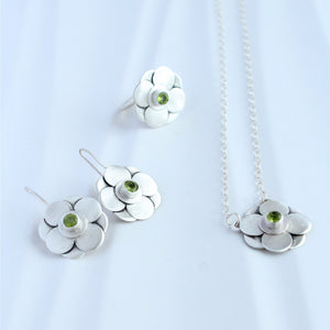 Bloom Peridot Necklace